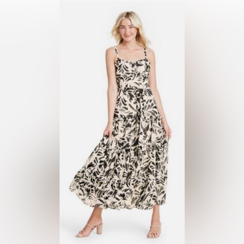 Alexis x Target Black and Cream Print Maxi Dress Size Small